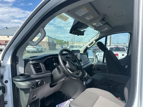 Used 2024 Ford Transit 350 XLT image 5