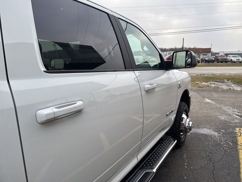 Used 2022 RAM 3500 Big Horn image 14