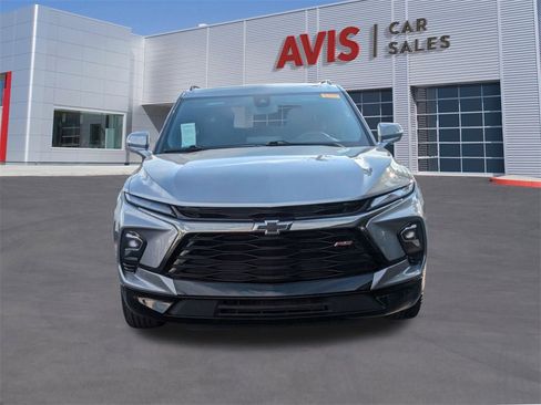 Used 2025 Chevrolet Blazer RS image 2