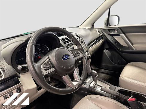 Used 2017 Subaru Forester 2.5i Limited w/ Popular Package #2 image 9