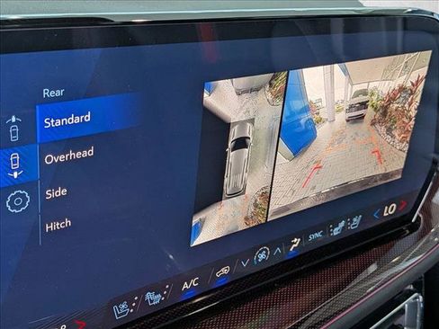 New 2026 Chevrolet Traverse RS image 12