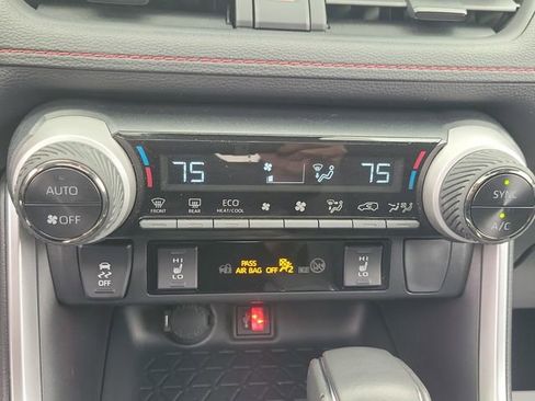 Used 2024 Toyota RAV4 SE w/ Weather & Moonroof Package AWD/4WD image 21