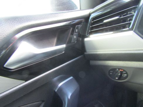 Used 2021 Volkswagen Jetta R-Line w/ R-Line Cold Weather Package FWD image 17