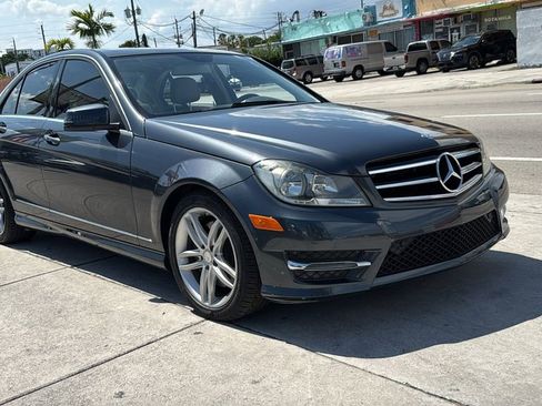 Used 2014 Mercedes-Benz C 300 4MATIC Sedan image 16