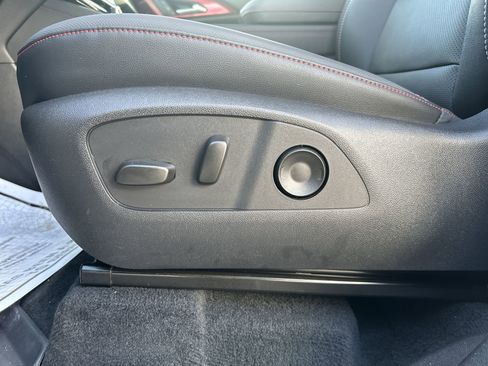 Used 2026 Chevrolet Traverse Z71 w/ Enhanced Driving Package image 11