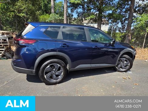 Used 2025 Nissan Rogue SV FWD image 16