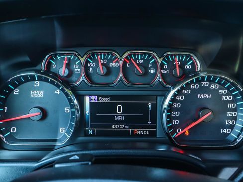 Used 2019 Chevrolet Silverado 1500 LT w/ All Star Edition image 6