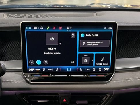 New 2026 Volkswagen Tiguan SE R-Line AWD/4WD image 32