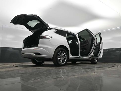 Used 2023 Buick Enclave Avenir w/ Avenir Technology Package image 42