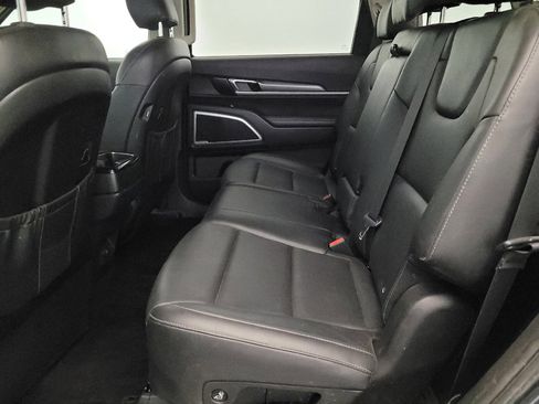 Used 2020 Kia Telluride LX AWD/4WD image 18