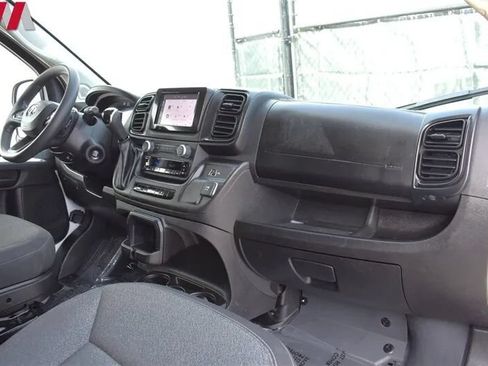 Used 2025 RAM ProMaster 2500 w/ U-Haul Equipment Group FWD image 11