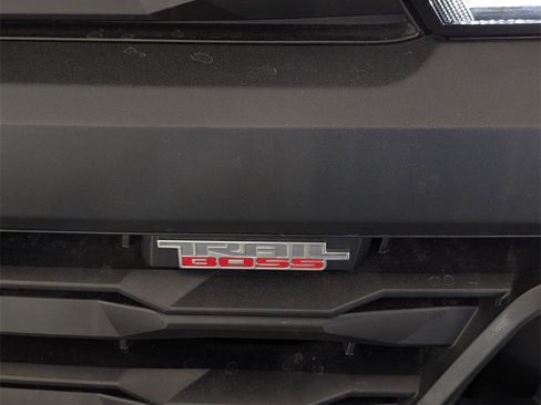 Used 2025 Chevrolet Colorado Trail Boss image 6