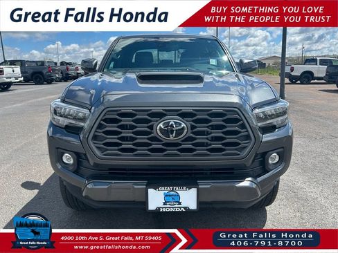 Used 2023 Toyota Tacoma TRD Sport w/ Black Out Package (TMS) AWD/4WD image 2