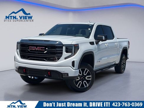 Used 2024 GMC Sierra 1500 AT4 w/ Technology Package AWD/4WD image 1