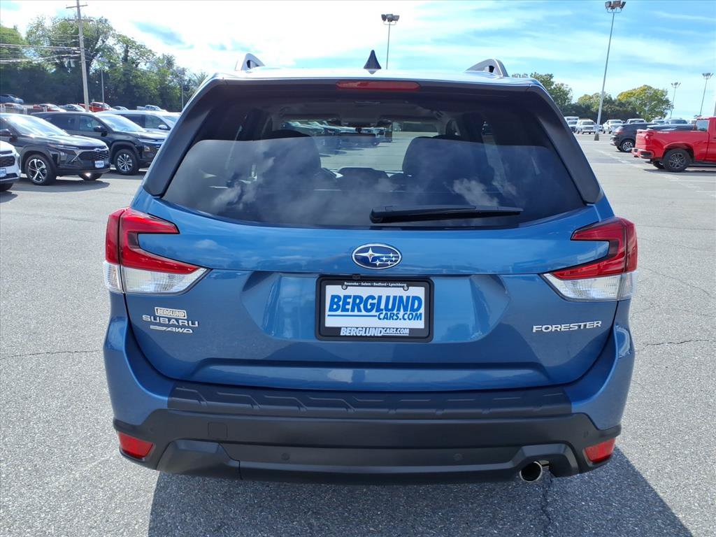 Used 2024 Subaru Forester Limited AWD/4WD image 5