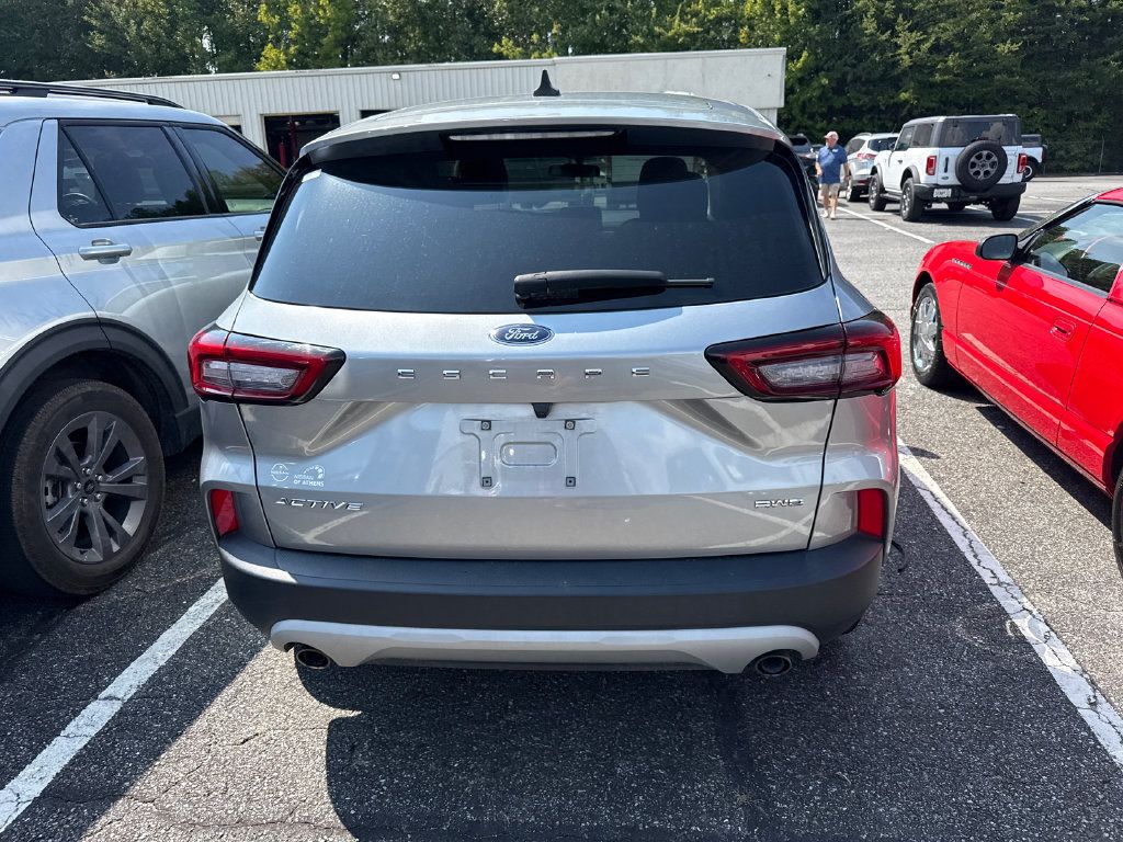 Used 2024 Ford Escape Active AWD/4WD image 14