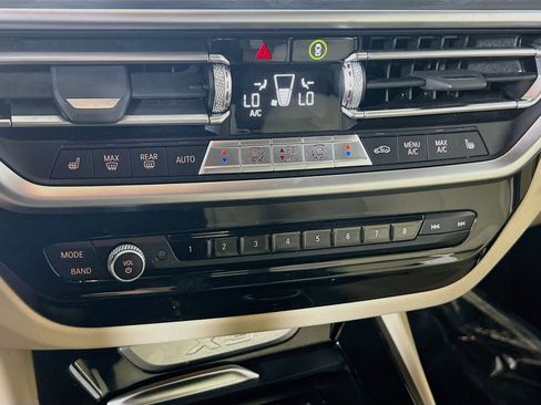 Used 2022 BMW X3 xDrive30i w/ Convenience Package AWD/4WD image 16