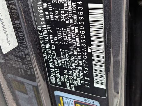 Used 2016 Kia Sorento LX w/ LX Convenience Package image 10