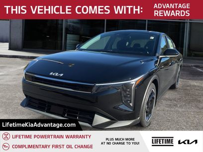 New 2025 Kia K4 EX