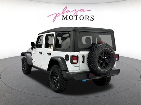 Used 2023 Jeep Wrangler Unlimited w/ Cold Weather Group AWD/4WD image 6