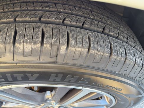 Used 2018 INFINITI QX60 AWD w/ Premium Plus Package image 37