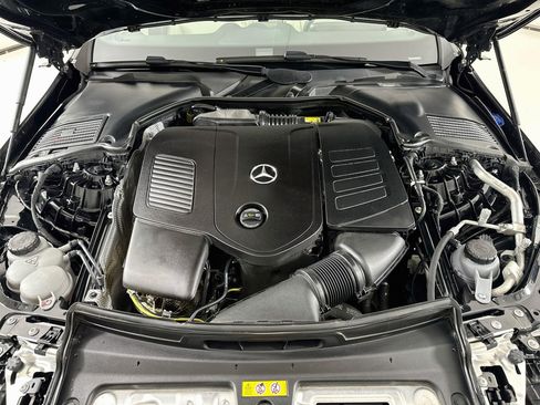 Used 2025 Mercedes-Benz C 300 Sedan image 31