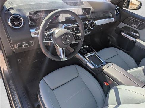 New 2026 Mercedes-Benz GLB 250 image 3