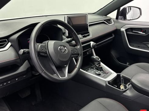 Used 2023 Toyota RAV4 SE w/ Weather & Moonroof Package AWD/4WD image 17