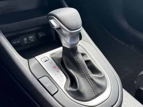 Used 2020 Kia Forte LXS FWD image 18