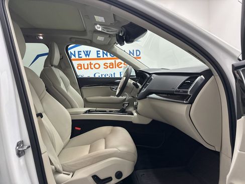 Used 2019 Volvo XC90 T6 Momentum AWD/4WD image 22