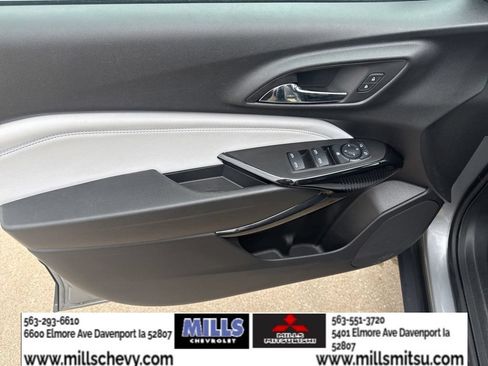 Used 2025 Chevrolet Trax LT w/ LT Convenience Package FWD image 10