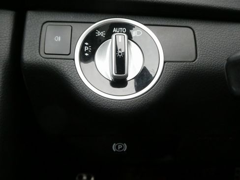 Used 2012 Mercedes-Benz C 300 4MATIC Sedan image 16