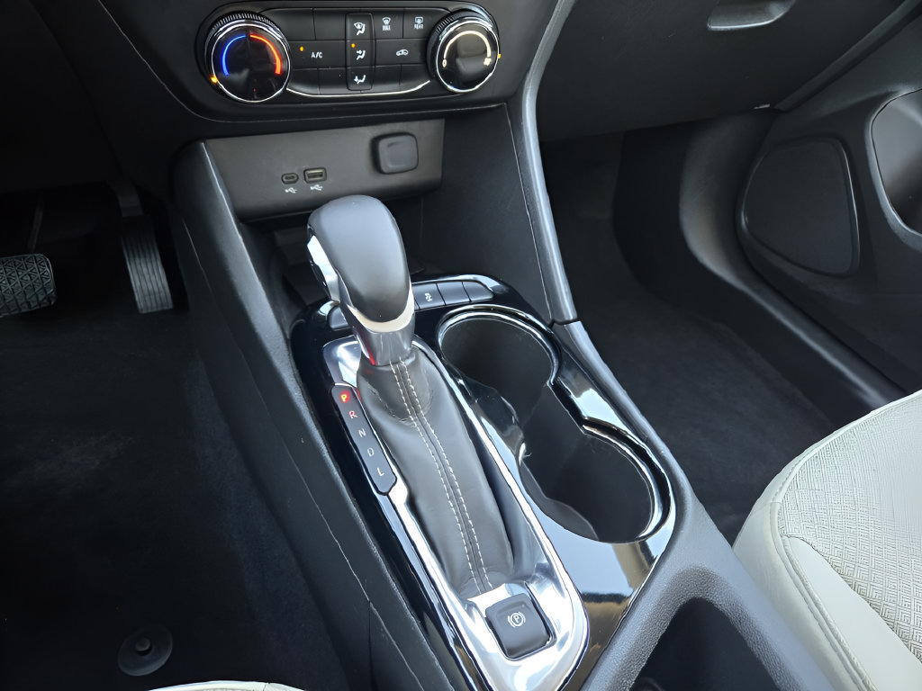 Used 2025 Buick Encore GX Preferred FWD image 18