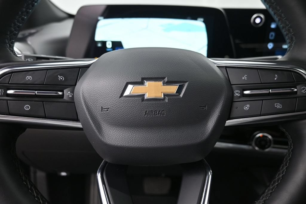 Used 2025 Chevrolet Equinox LT AWD/4WD image 17