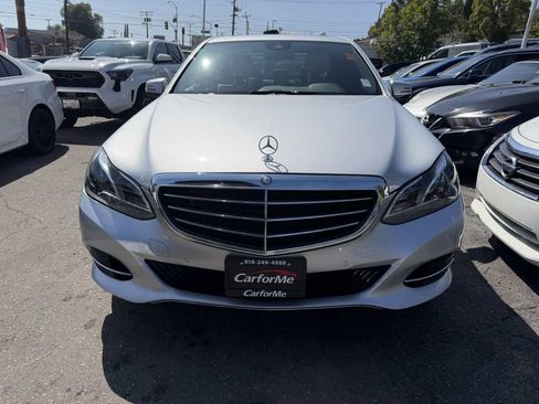 Used 2014 Mercedes-Benz E 350 4MATIC Sedan image 2