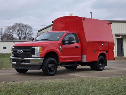 Used 2017 Ford F350 XL w/ Power Equipment Group image 7
