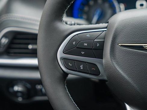 New 2026 Chrysler Pacifica Select FWD image 43
