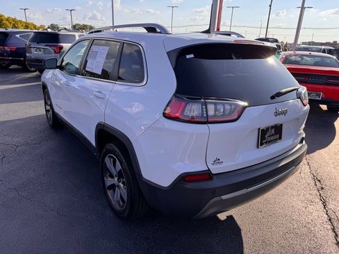 Used 2019 Jeep Cherokee Limited FWD image 3