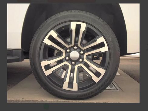 Used 2020 Chevrolet Tahoe LT AWD/4WD image 10