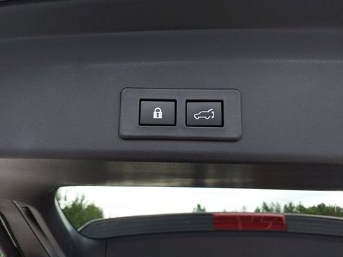 Used 2025 Subaru Ascent Premium AWD/4WD image 29