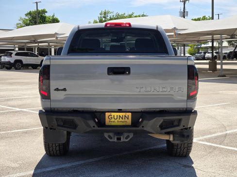 Used 2019 Toyota Tundra SR5 w/ SR5 Upgrade Package AWD/4WD image 4