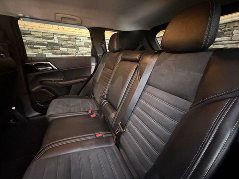 Used 2023 Mitsubishi Outlander SE Black Edition AWD/4WD image 31