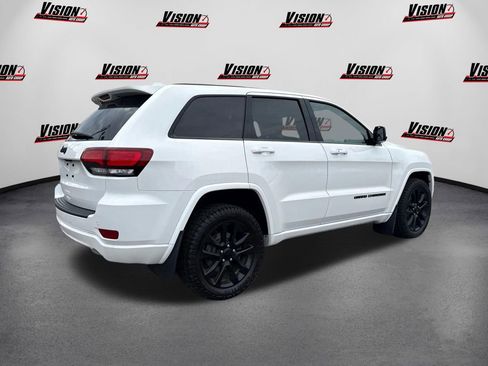 Used 2021 Jeep Grand Cherokee Laredo X AWD/4WD image 5