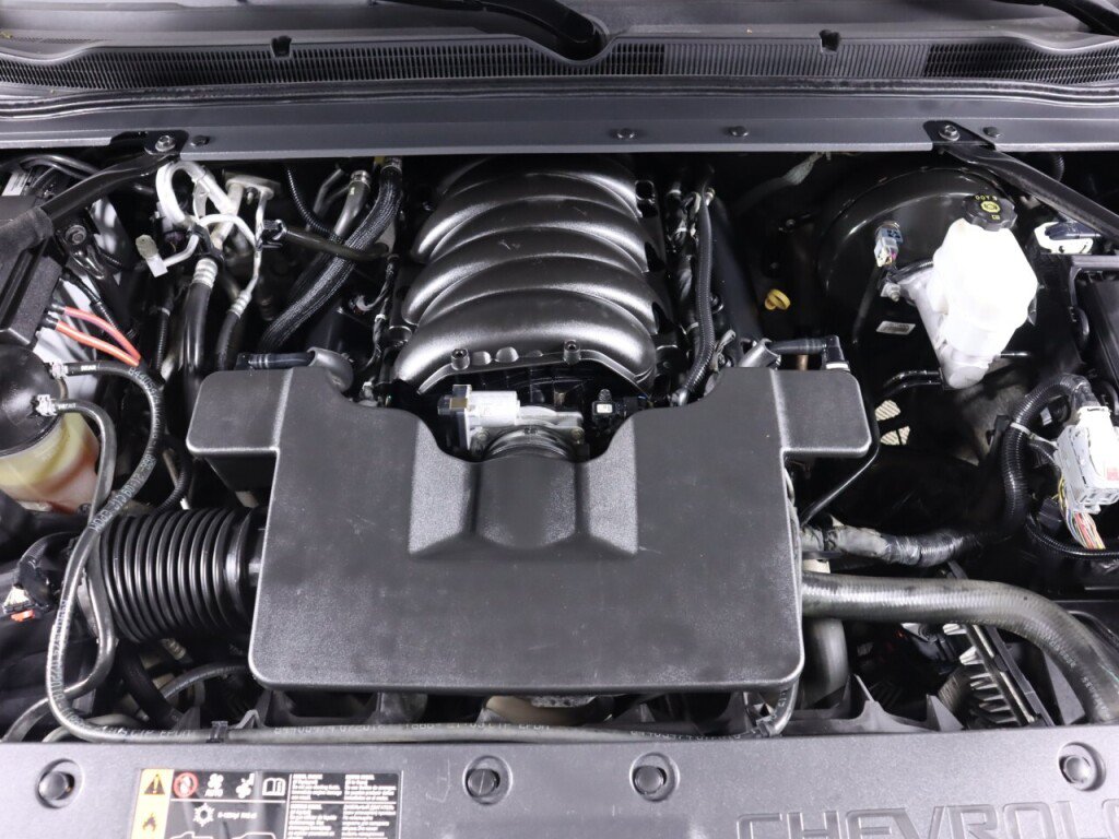 Used 2019 Chevrolet Suburban LS AWD/4WD image 40