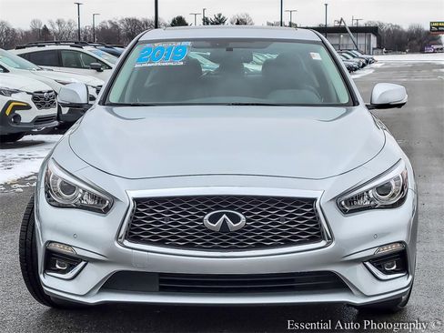 Used 2019 INFINITI Q50 Luxe w/ Essential Package (3.0T Luxe) image 4