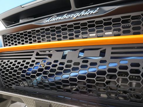 Used 2021 Lamborghini Huracan STO image 73