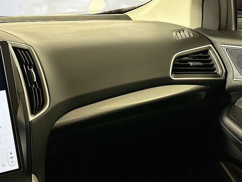 Used 2024 Ford Edge SEL w/ Convenience Package image 22