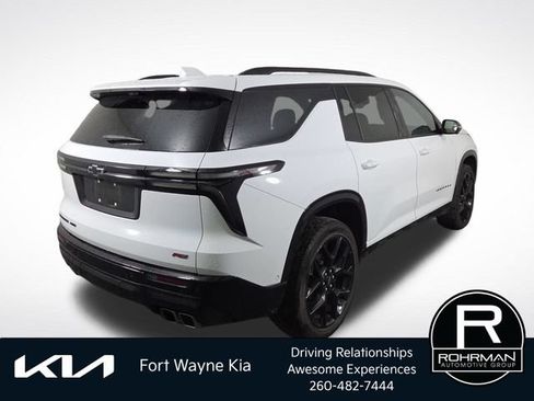 Used 2024 Chevrolet Traverse RS AWD/4WD image 8
