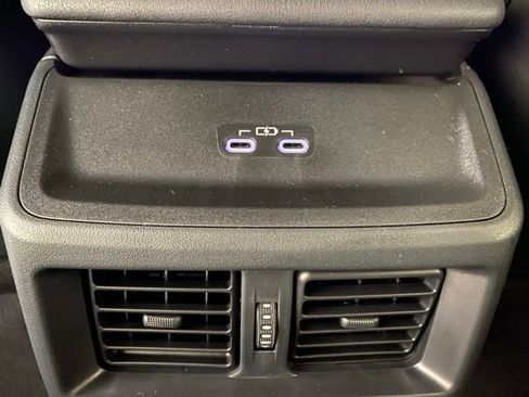 New 2026 Subaru Solterra AWD/4WD image 12