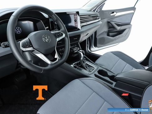 Used 2025 Volkswagen Jetta SE w/ Sunroof Package FWD image 56